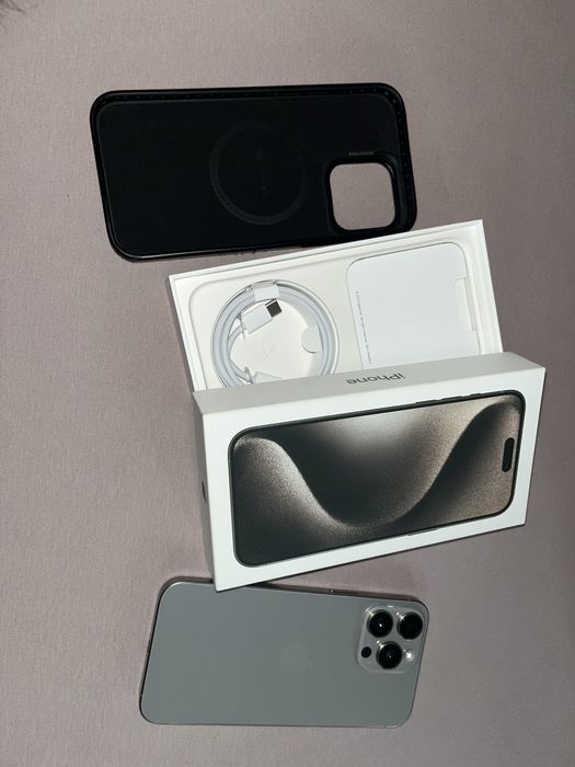 iPhone 15 Pro Max, Natural Titanium