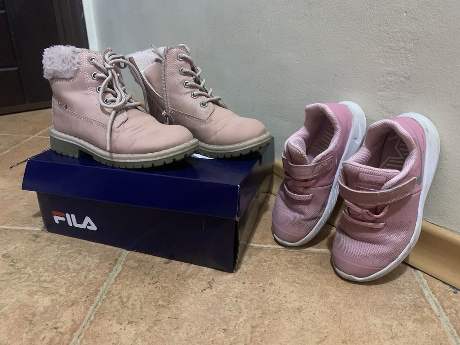 Към момента са запазени-Подарявам Боти Fila и Маратонки Nike 27 номер