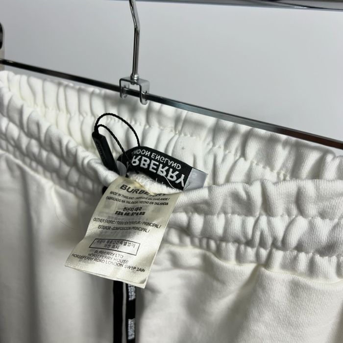 Compleu BURBERRY super calitate