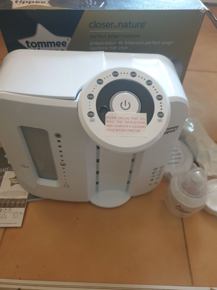 Aparat pentru pregatirea formulei de lapte praf Tommee Tippee Perfect