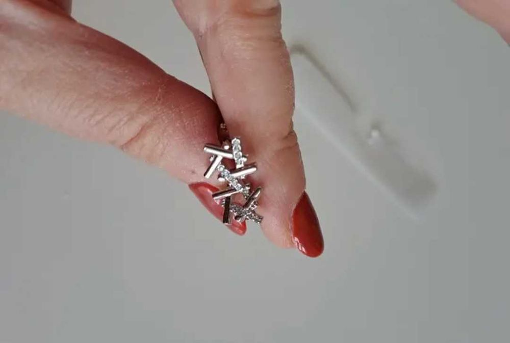 сребристи обеци, нови