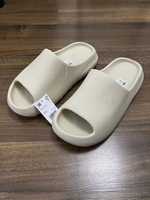 Vand Yeezy Slides