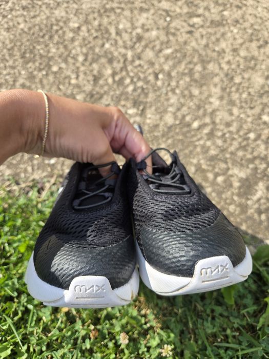 Маратонки Nike Air Max 270