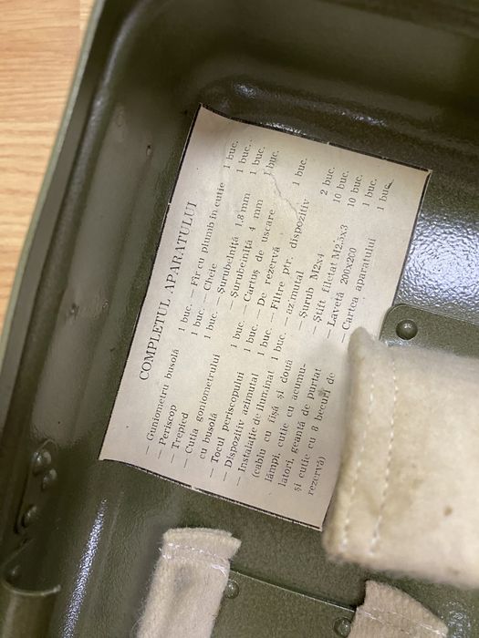 AZIMUTAL, Goniometru busola cu trepied