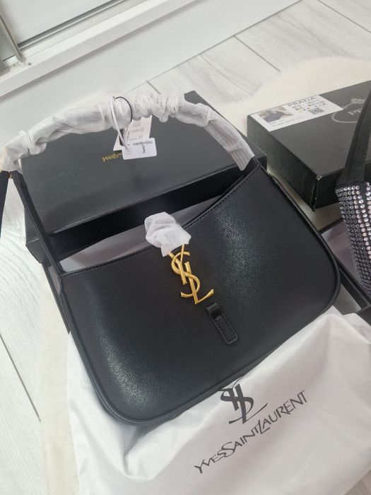 Дамски чанти YSL & Prada