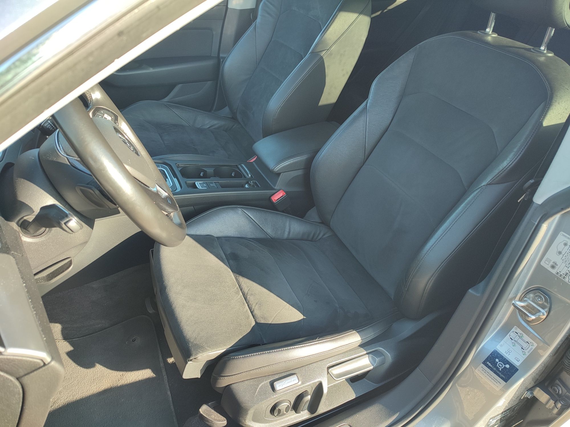 VW Arteon 2.0 D avtomat