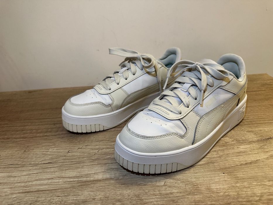 Sneakers Puma Carina Street