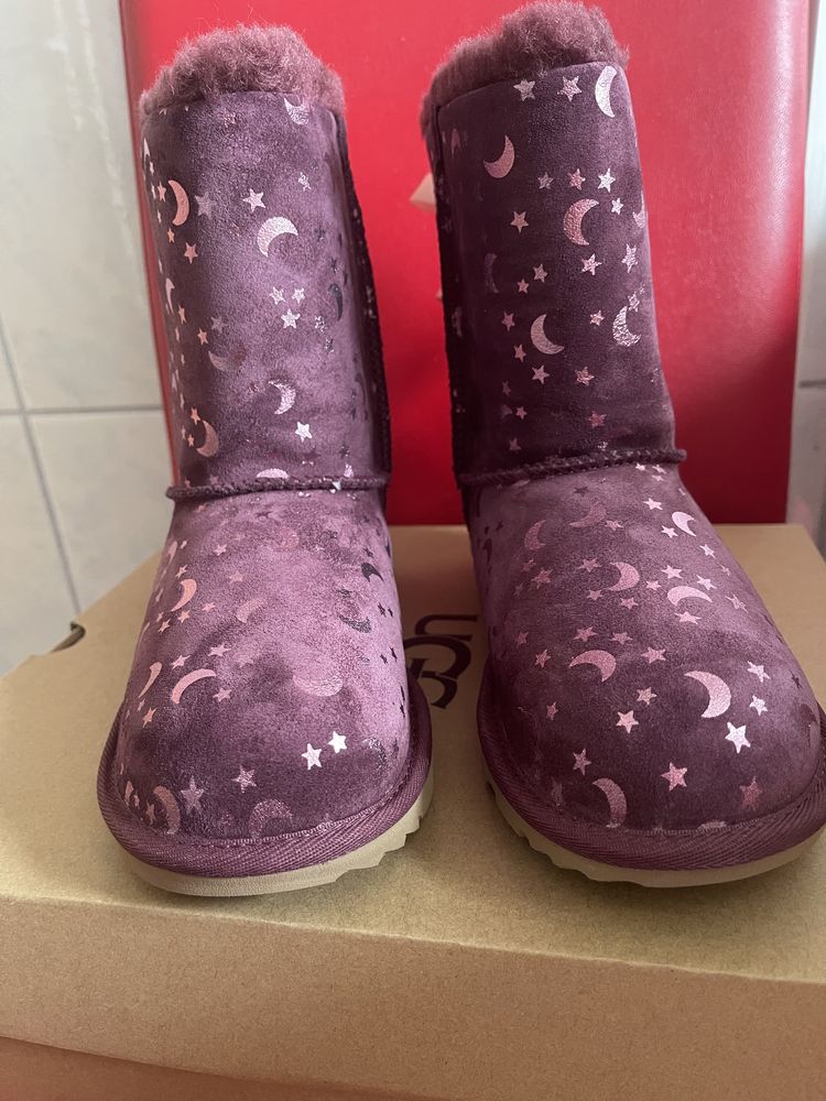 Ugg with bows originale editie limitata