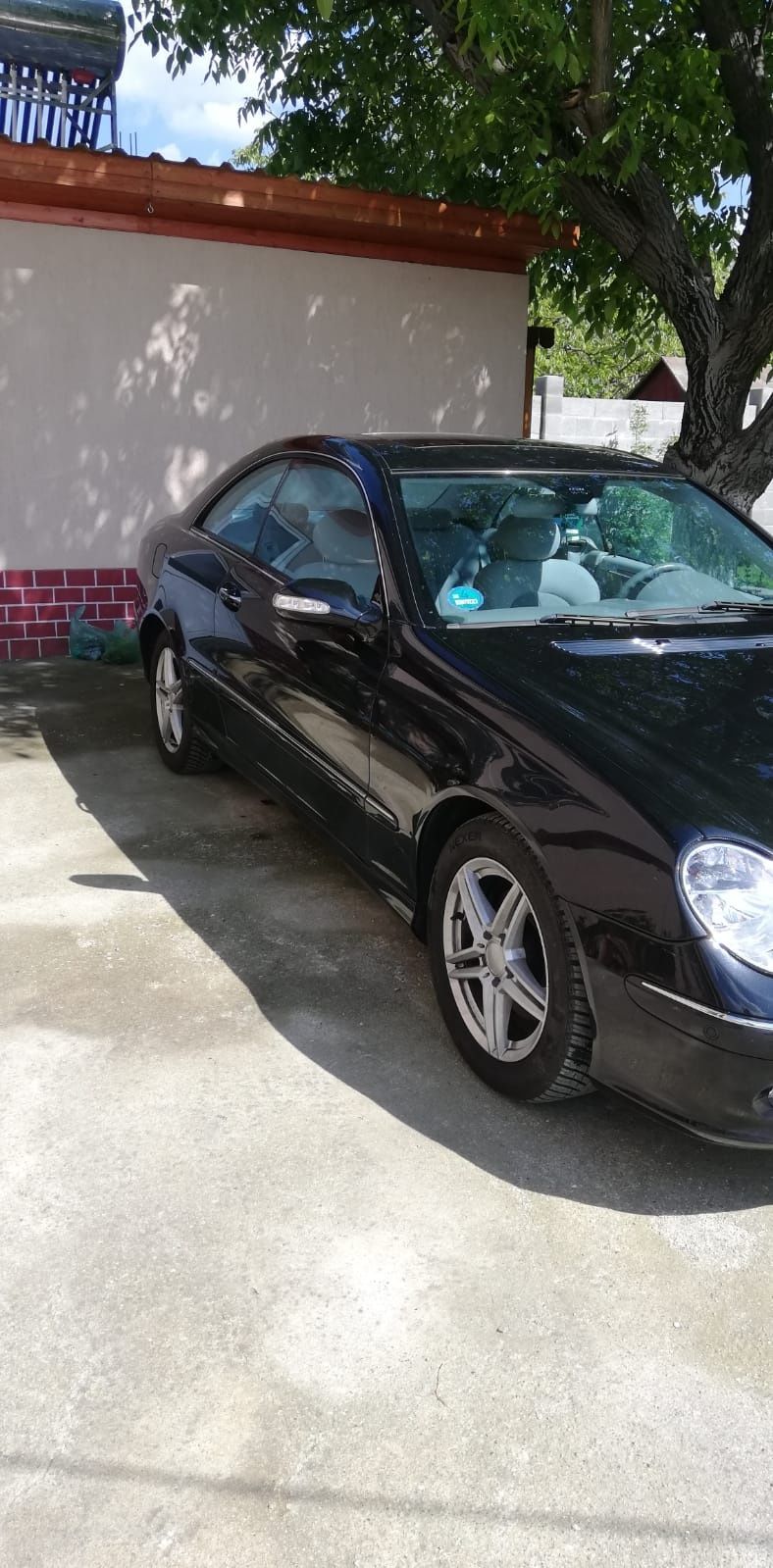 Vând Mercedes CLK Avantgarde