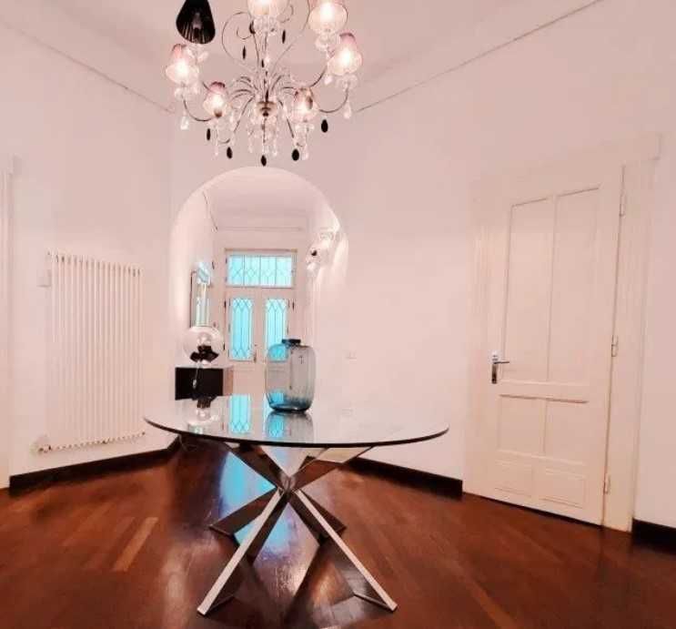 Дава се под наем Тристаен апартамент в Пловдив, Център - 76 кв.м за 209.1 € - Снимка #2