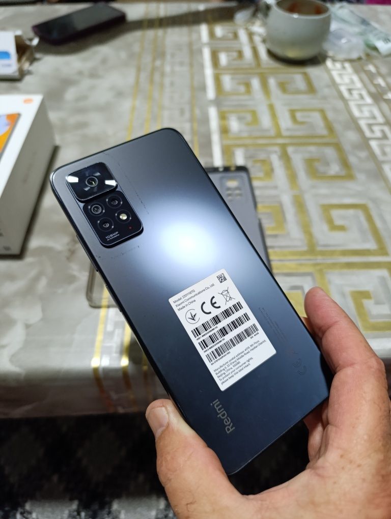 Редми нот 11 про 6GB RAM 64 GB ROMсотилади