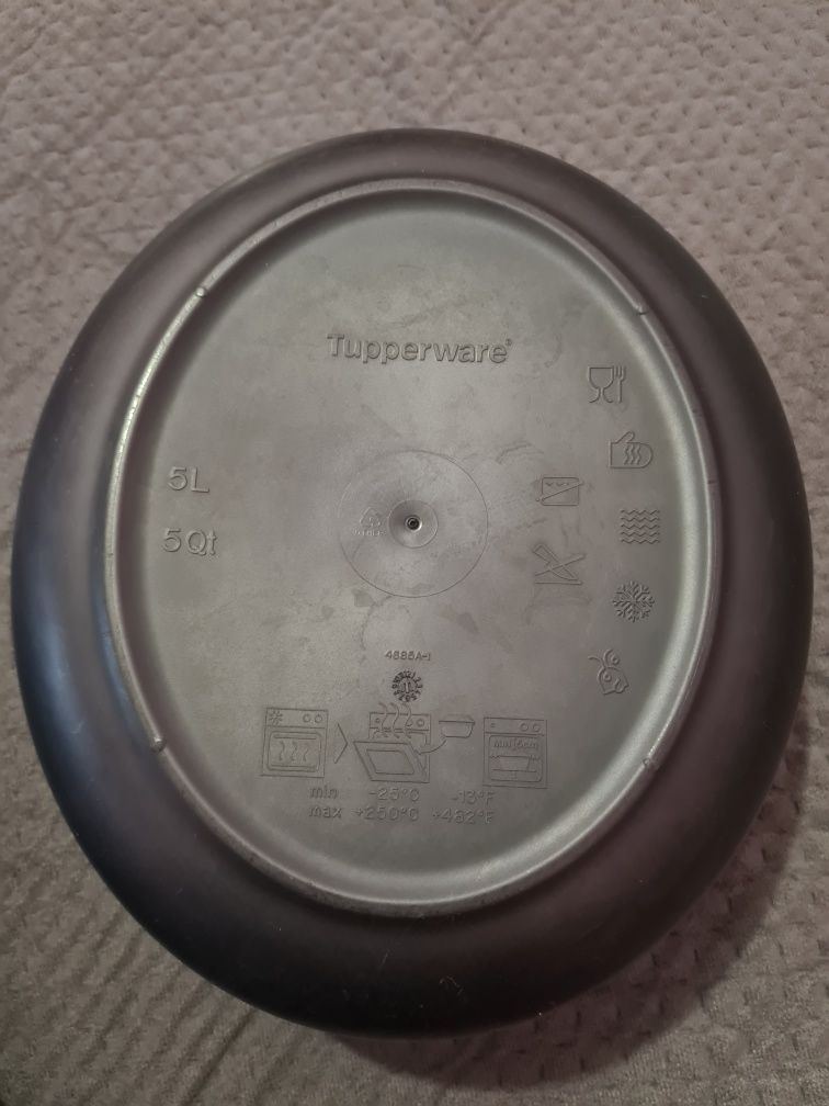 Продавам Тенджера(Тава) Tupperware 5 литра