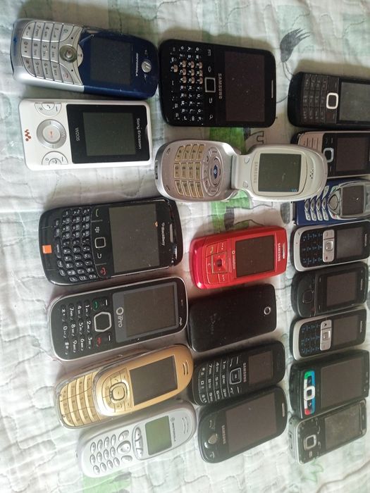 Telefoane de vânzare unele merg