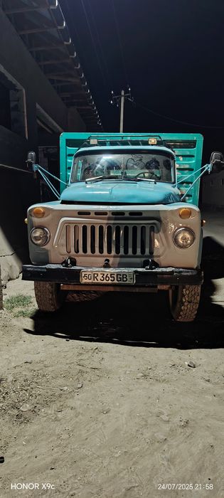Gaz 53 sotiladi.