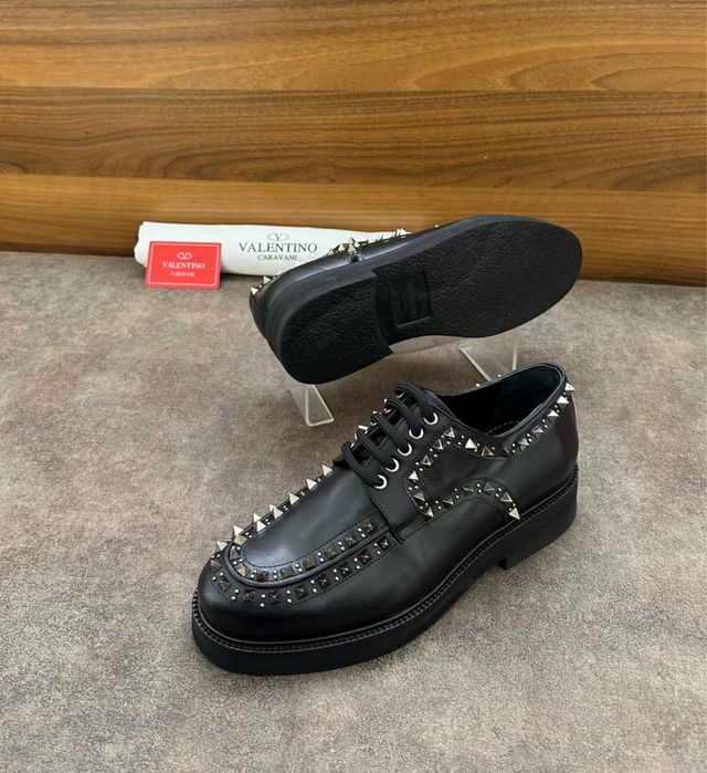 pantofi barbati Valentino