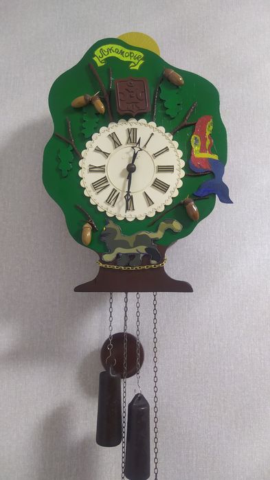 Настенные часы с кукушкой