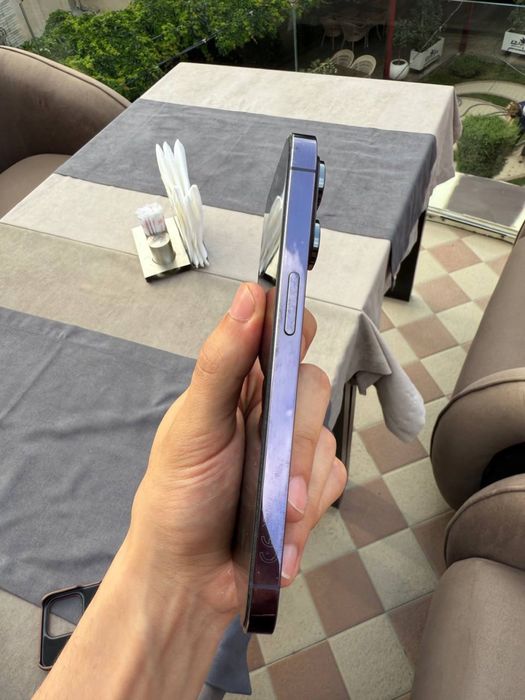 Продается iphone 14 pro в идеале