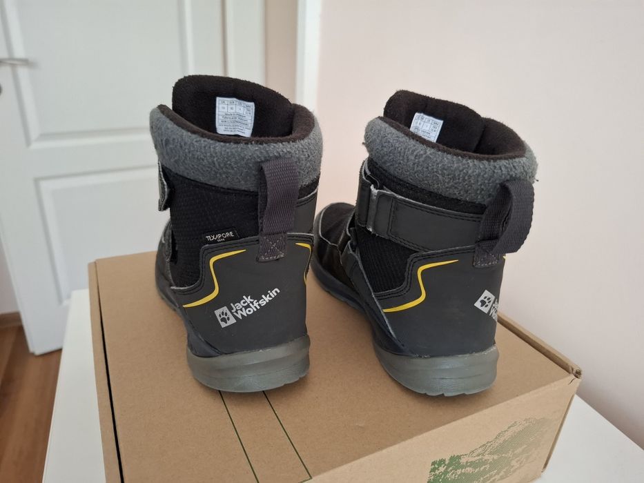 Детски Боти Ботуши обувки Jack Wolfskin 32 номер