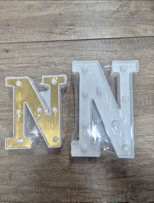 Litere,cifre și semnul & luminoase-perfect pentru decor sau evenimente