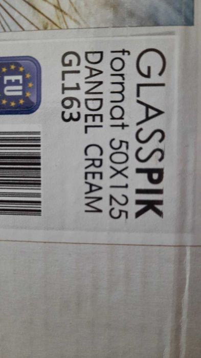 Продавам стъклена картина Глухарчета