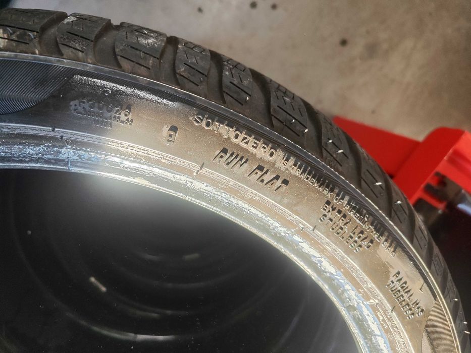 2бр. зимни гуми 255/35/19 Pirelli