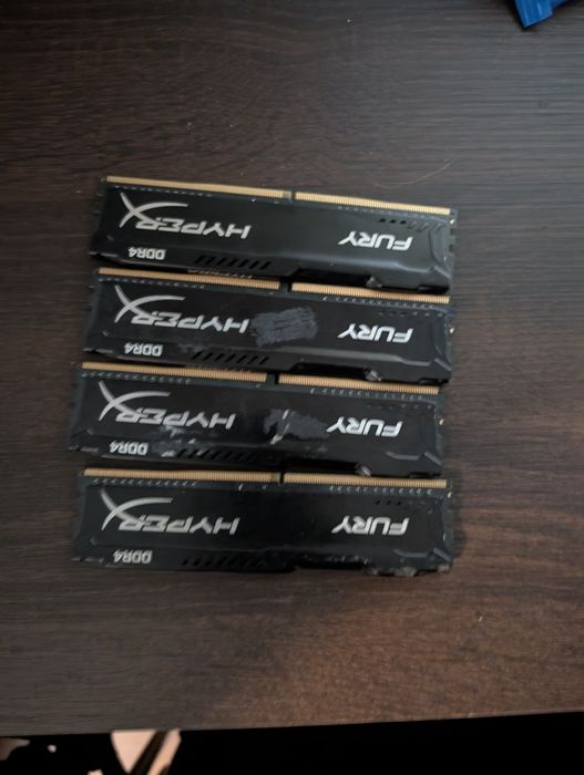 vand 32 GB (4x8 DDR4) rami hyperx fury 2666mhz