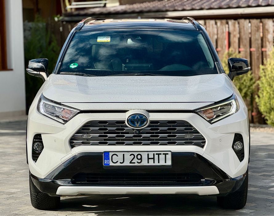 Toyota RAV4 4X2 / 52.000KM   / 2.5 Hybrid E-CVT / Exclusive Bi-Tone