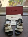 Сандали Bally, номер 38 – бежово-черни, с ергономична подметка