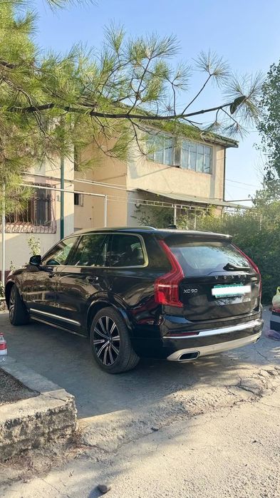 Volvo XC 90 krossover