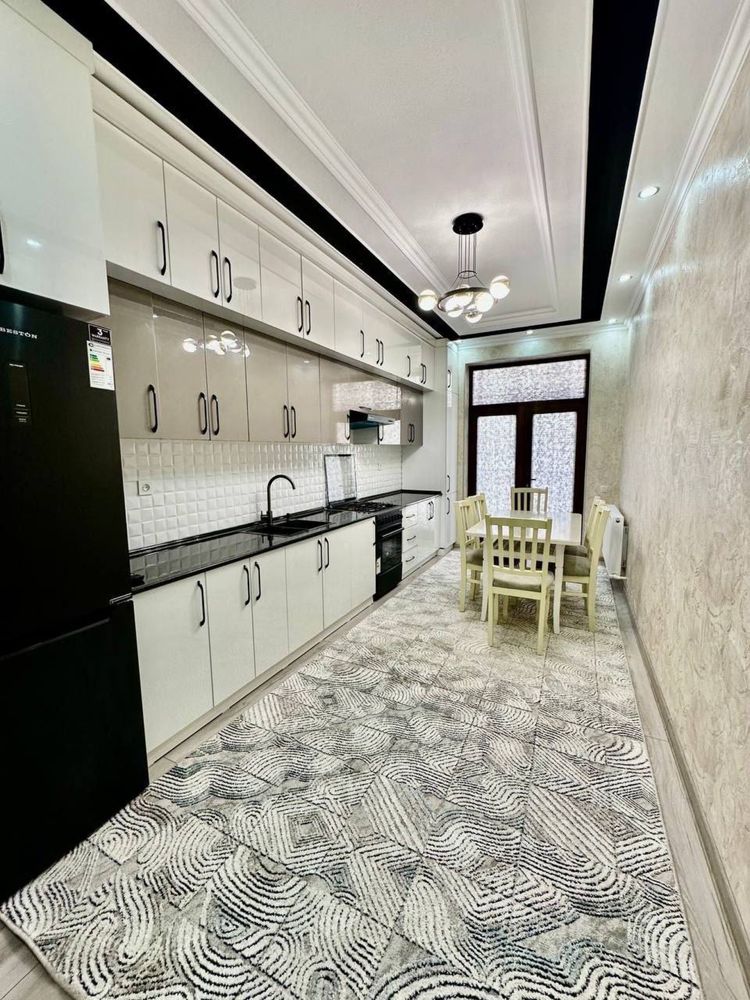 Квартира арендага берамиз.Титова 6 хамомни олдига