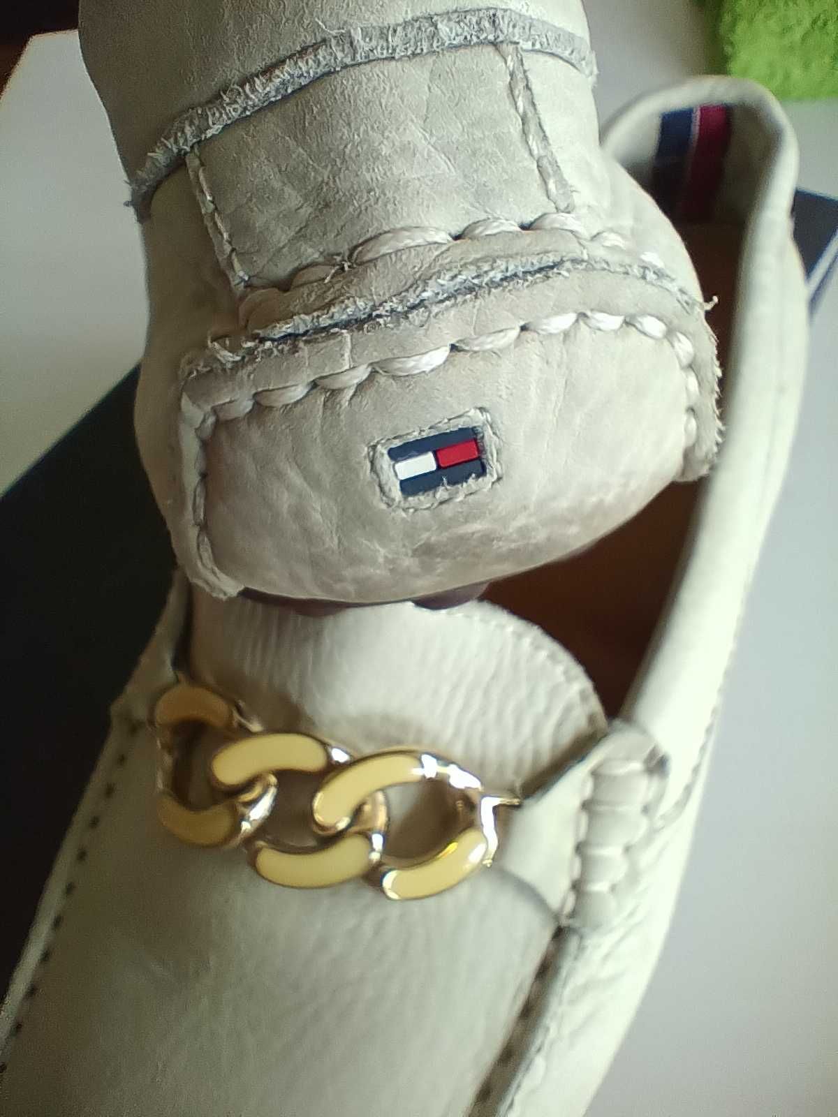 Оригинални кожени мокасини Tommy Hilfiger 38