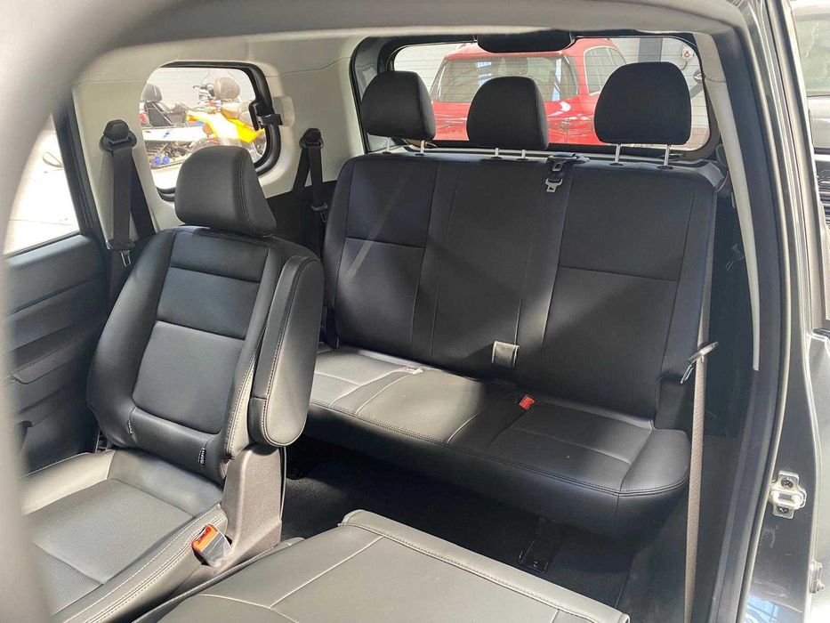 Auto 7 locuri marca SWM de vanzare