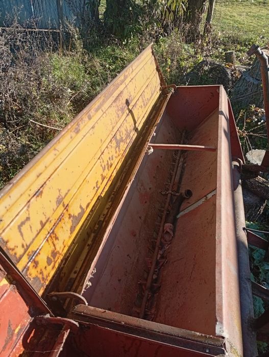 VAND :Semănătoare SUP29 pe patine