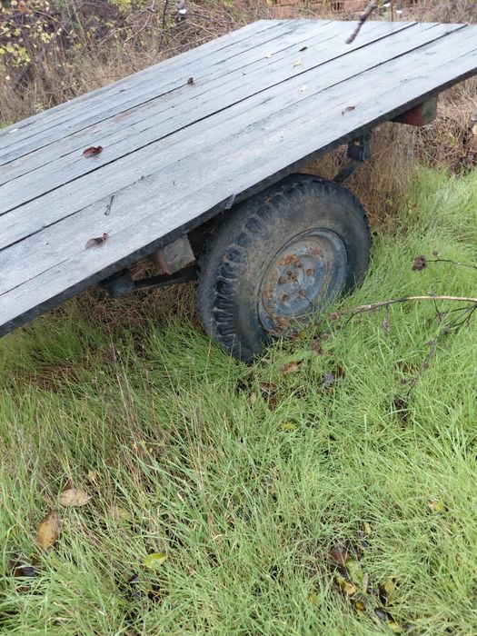 ремарке 1.5 тона на база шаси и заден мост от НИСА