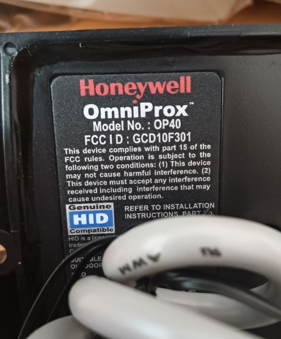 Считыватель карт СКУД Honeywell OmniProx OP40 формата HID