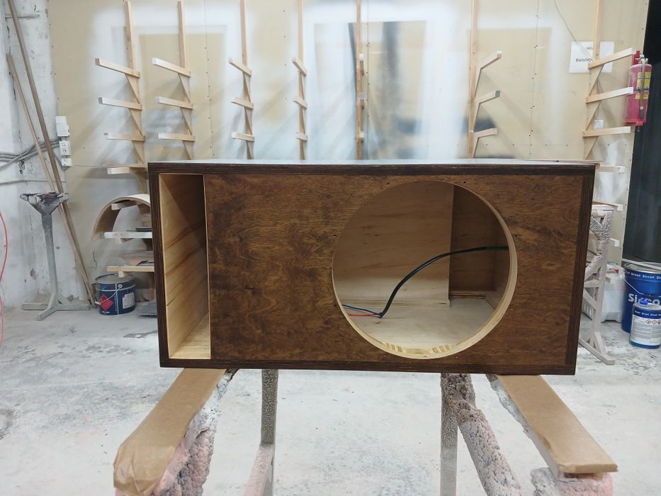 Короб под 12 сабвуфер(самбуфер)