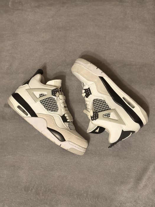 Jordan 4 Military Black