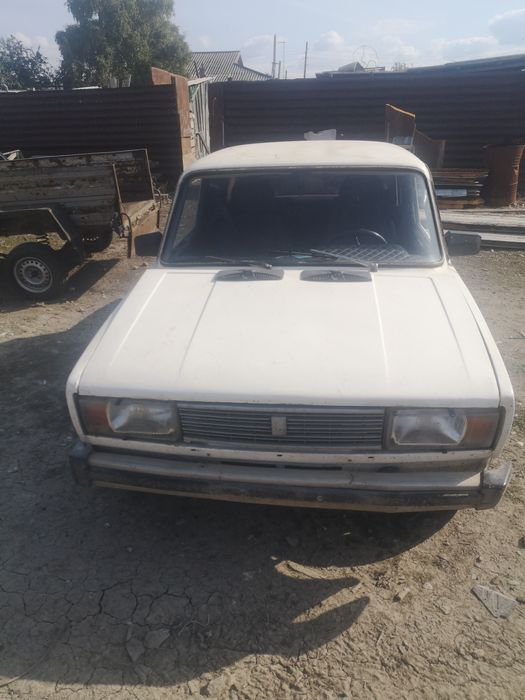 ВАЗ 2105 год 1990