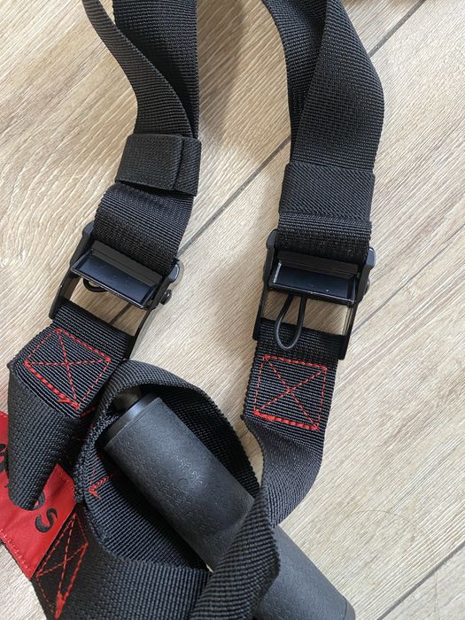 TRX мултифункционален фитнес уред