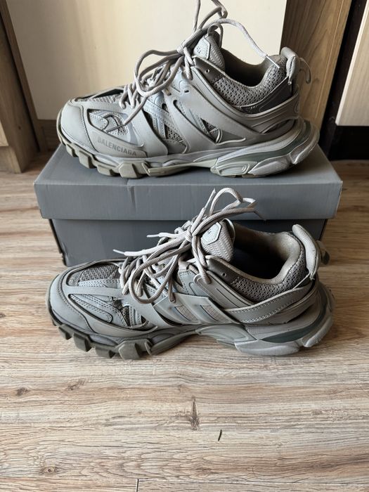 Balenciaga track grey