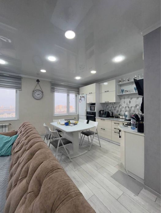 Хороша квартира евро 3 ком