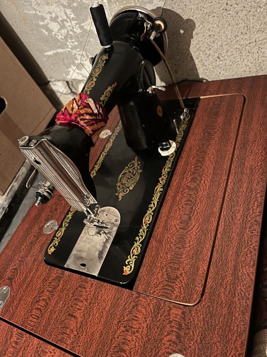 Швейная машинка Советская