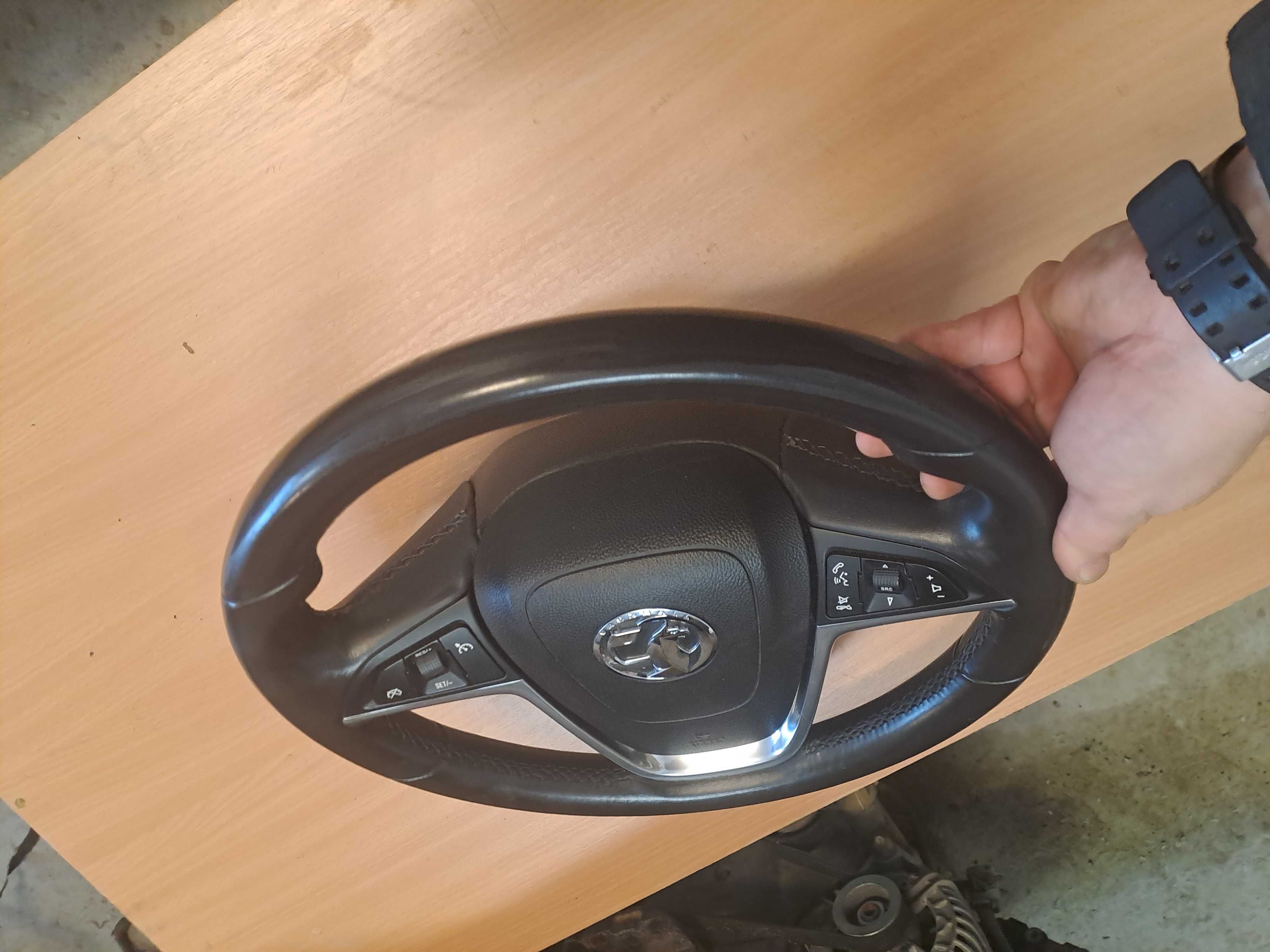 Volan din Piele cu Comenzi Opel Astra J Meriva Insignia