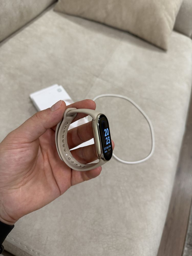 Продаеются MI Band 8, в отличном состояние!