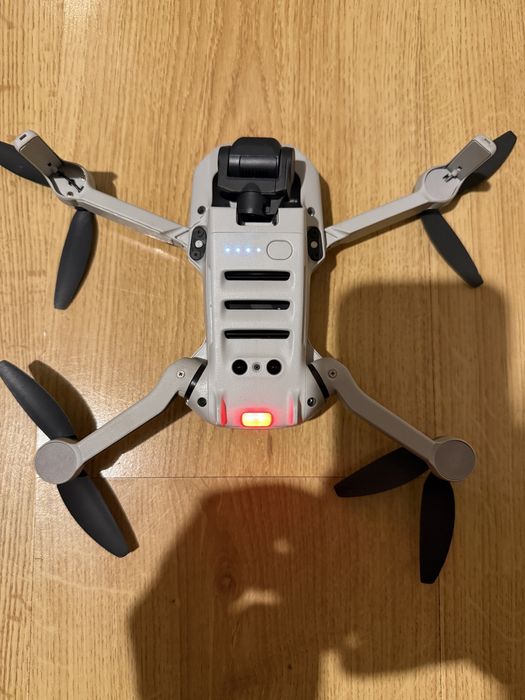 Продавам Дрон Dji mini 2