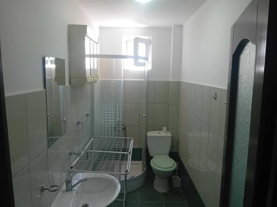 Ap 2 Camere Piata Maratei 44mp etaj 2Mobilat renovat la cheie centrala