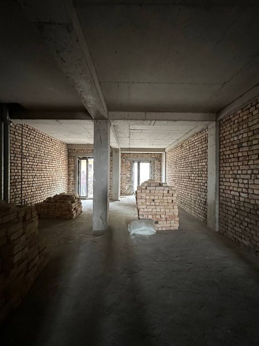 Продаётся 3 комнатная на Алайском