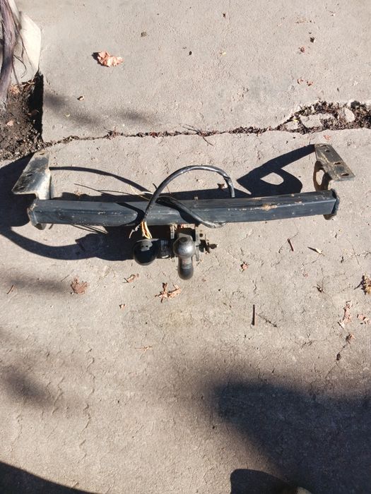 Оригинален Теглич сваляем за Тойота Корола 2.0 D4D 2002-2007