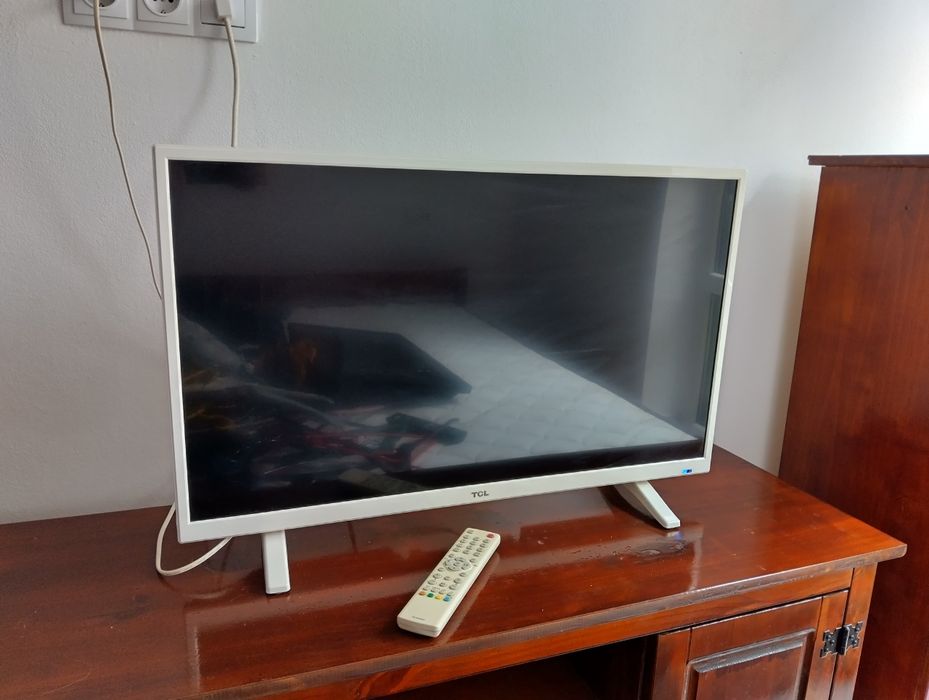 Televizor LED TLC