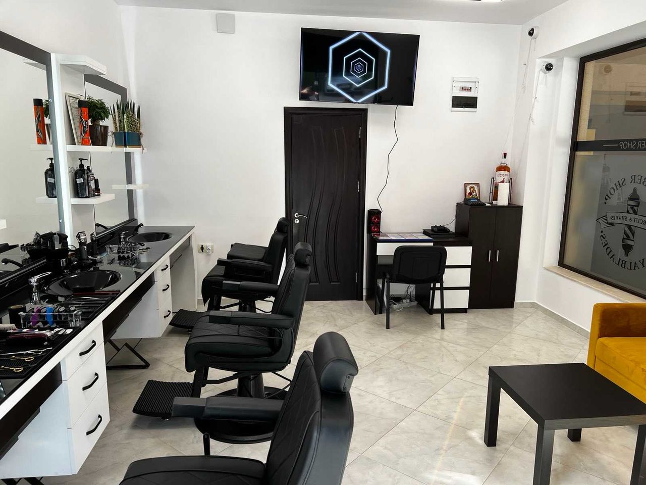 Дава се под наем Офис в Пловдив, Кючук Париж - 44 кв.м за 534.99 € - Снимка #5